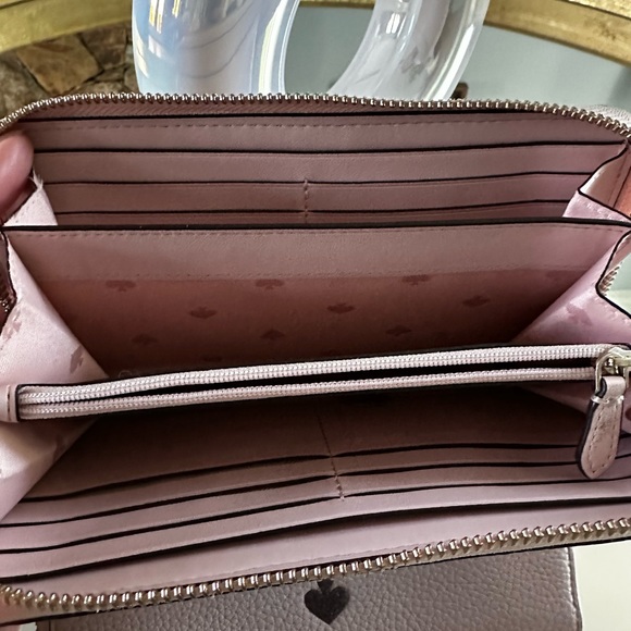 Bifold wallet - Picture 3 of 7